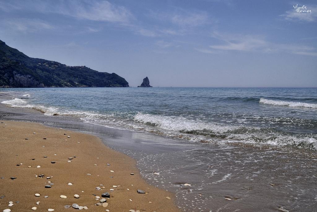 Rolandos Apartments Agios Gordios  Ngoại thất bức ảnh